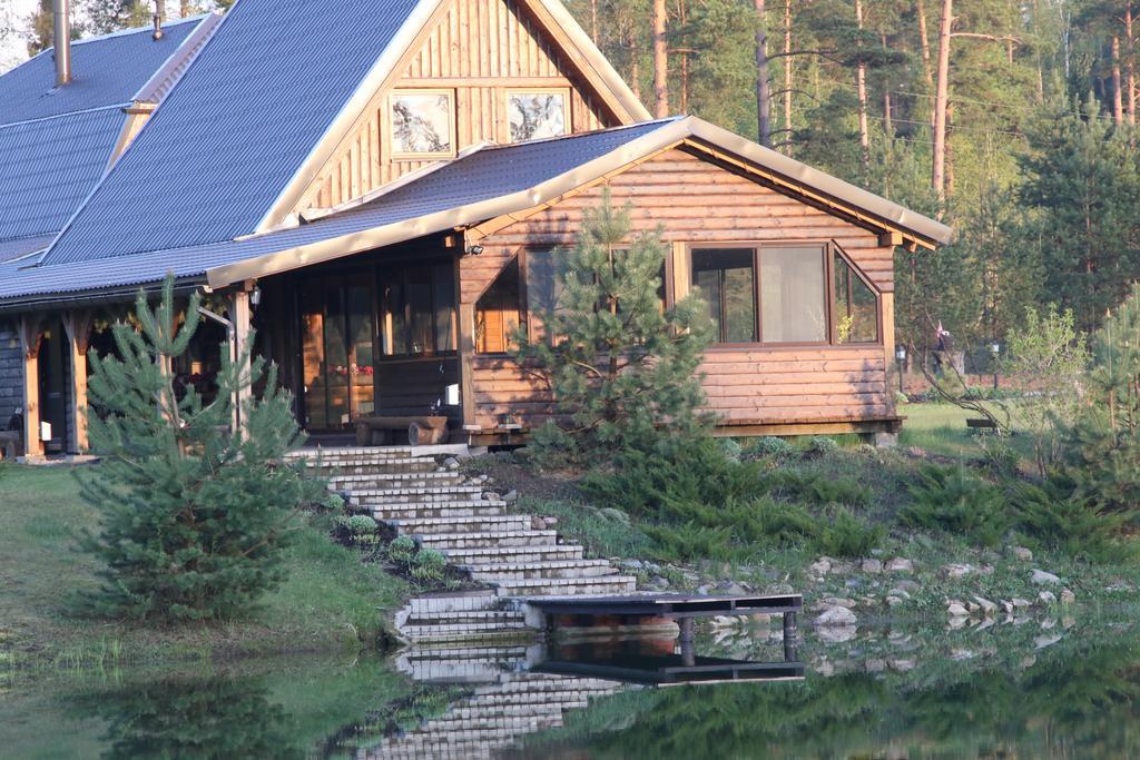 Dzimtmisa Viesu Maja Forrestヴィラ エクステリア 写真